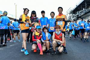 BIB: 237, 8899, 6564
                            <button type="button" onclick="openModal(3469477)" class="btn btn-primary btn-sm float-right btn-popup" data-toggle="modal" data-target=".modal-high-quality">
                        <i class="fas fa-shopping-cart"></i> Add to Cart
                    </button>
                                            <button type="button" onclick="isThisMe(3469477, true)" class="btn btn-success btn-sm float-right btn-popup btn-isme hidden" data-toggle="tooltip" data-placement="bottom" title="นี่คือรูปของคุณใช่ไหม คลิกที่นี่เพื่อเอาเข้าอัลบั้ม">
                        <i class="fas fa-plus"></i> Add to album
                    </button>
                    <button type="button" onclick="isThisMe(3469477, false)" class="btn btn-warning btn-sm float-right btn-popup btn-isnotme hidden">
                        <i class="fas fa-ban"></i> Remove from album
                    </button>