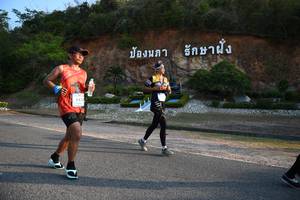 BIB: 542
                            <button type="button" onclick="openModal(3493626)" class="btn btn-primary btn-sm float-right btn-popup" data-toggle="modal" data-target=".modal-high-quality">
                        <i class="fas fa-shopping-cart"></i> Add to Cart
                    </button>
                                            <button type="button" onclick="isThisMe(3493626, true)" class="btn btn-success btn-sm float-right btn-popup btn-isme hidden" data-toggle="tooltip" data-placement="bottom" title="นี่คือรูปของคุณใช่ไหม คลิกที่นี่เพื่อเอาเข้าอัลบั้ม">
                        <i class="fas fa-plus"></i> Add to album
                    </button>
                    <button type="button" onclick="isThisMe(3493626, false)" class="btn btn-warning btn-sm float-right btn-popup btn-isnotme hidden">
                        <i class="fas fa-ban"></i> Remove from album
                    </button>