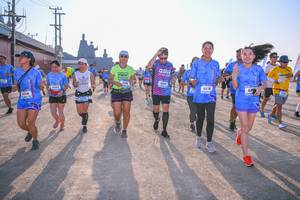 BIB: 558
                            <button type="button" onclick="openModal(3391105)" class="btn btn-primary btn-sm float-right btn-popup" data-toggle="modal" data-target=".modal-high-quality">
                        <i class="fas fa-shopping-cart"></i> Add to Cart
                    </button>
                                            <button type="button" onclick="isThisMe(3391105, true)" class="btn btn-success btn-sm float-right btn-popup btn-isme hidden" data-toggle="tooltip" data-placement="bottom" title="นี่คือรูปของคุณใช่ไหม คลิกที่นี่เพื่อเอาเข้าอัลบั้ม">
                        <i class="fas fa-plus"></i> Add to album
                    </button>
                    <button type="button" onclick="isThisMe(3391105, false)" class="btn btn-warning btn-sm float-right btn-popup btn-isnotme hidden">
                        <i class="fas fa-ban"></i> Remove from album
                    </button>