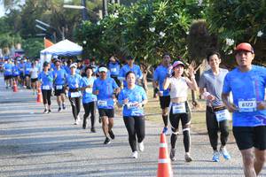 BIB: 695, 6123, 674
                            <button type="button" onclick="openModal(3472431)" class="btn btn-primary btn-sm float-right btn-popup" data-toggle="modal" data-target=".modal-high-quality">
                        <i class="fas fa-shopping-cart"></i> Add to Cart
                    </button>
                                            <button type="button" onclick="isThisMe(3472431, true)" class="btn btn-success btn-sm float-right btn-popup btn-isme hidden" data-toggle="tooltip" data-placement="bottom" title="นี่คือรูปของคุณใช่ไหม คลิกที่นี่เพื่อเอาเข้าอัลบั้ม">
                        <i class="fas fa-plus"></i> Add to album
                    </button>
                    <button type="button" onclick="isThisMe(3472431, false)" class="btn btn-warning btn-sm float-right btn-popup btn-isnotme hidden">
                        <i class="fas fa-ban"></i> Remove from album
                    </button>