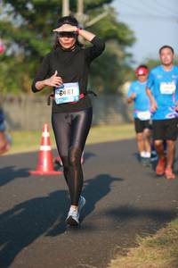 BIB: 6461
                            <button type="button" onclick="openModal(3276235)" class="btn btn-primary btn-sm float-right btn-popup" data-toggle="modal" data-target=".modal-high-quality">
                        <i class="fas fa-shopping-cart"></i> Add to Cart
                    </button>
                                            <button type="button" onclick="isThisMe(3276235, true)" class="btn btn-success btn-sm float-right btn-popup btn-isme hidden" data-toggle="tooltip" data-placement="bottom" title="นี่คือรูปของคุณใช่ไหม คลิกที่นี่เพื่อเอาเข้าอัลบั้ม">
                        <i class="fas fa-plus"></i> Add to album
                    </button>
                    <button type="button" onclick="isThisMe(3276235, false)" class="btn btn-warning btn-sm float-right btn-popup btn-isnotme hidden">
                        <i class="fas fa-ban"></i> Remove from album
                    </button>