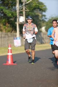 BIB: 6017
                            <button type="button" onclick="openModal(3275006)" class="btn btn-primary btn-sm float-right btn-popup" data-toggle="modal" data-target=".modal-high-quality">
                        <i class="fas fa-shopping-cart"></i> Add to Cart
                    </button>
                                            <button type="button" onclick="isThisMe(3275006, true)" class="btn btn-success btn-sm float-right btn-popup btn-isme hidden" data-toggle="tooltip" data-placement="bottom" title="นี่คือรูปของคุณใช่ไหม คลิกที่นี่เพื่อเอาเข้าอัลบั้ม">
                        <i class="fas fa-plus"></i> Add to album
                    </button>
                    <button type="button" onclick="isThisMe(3275006, false)" class="btn btn-warning btn-sm float-right btn-popup btn-isnotme hidden">
                        <i class="fas fa-ban"></i> Remove from album
                    </button>