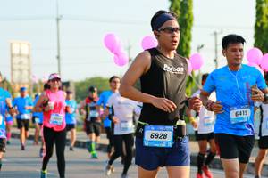 BIB: 6419, 6928
                            <button type="button" onclick="openModal(3169782)" class="btn btn-primary btn-sm float-right btn-popup" data-toggle="modal" data-target=".modal-high-quality">
                        <i class="fas fa-shopping-cart"></i> Add to Cart
                    </button>
                                            <button type="button" onclick="isThisMe(3169782, true)" class="btn btn-success btn-sm float-right btn-popup btn-isme hidden" data-toggle="tooltip" data-placement="bottom" title="นี่คือรูปของคุณใช่ไหม คลิกที่นี่เพื่อเอาเข้าอัลบั้ม">
                        <i class="fas fa-plus"></i> Add to album
                    </button>
                    <button type="button" onclick="isThisMe(3169782, false)" class="btn btn-warning btn-sm float-right btn-popup btn-isnotme hidden">
                        <i class="fas fa-ban"></i> Remove from album
                    </button>