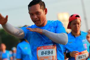 BIB: 8494, 8676
                            <button type="button" onclick="openModal(3194320)" class="btn btn-primary btn-sm float-right btn-popup" data-toggle="modal" data-target=".modal-high-quality">
                        <i class="fas fa-shopping-cart"></i> Add to Cart
                    </button>
                                            <button type="button" onclick="isThisMe(3194320, true)" class="btn btn-success btn-sm float-right btn-popup btn-isme hidden" data-toggle="tooltip" data-placement="bottom" title="นี่คือรูปของคุณใช่ไหม คลิกที่นี่เพื่อเอาเข้าอัลบั้ม">
                        <i class="fas fa-plus"></i> Add to album
                    </button>
                    <button type="button" onclick="isThisMe(3194320, false)" class="btn btn-warning btn-sm float-right btn-popup btn-isnotme hidden">
                        <i class="fas fa-ban"></i> Remove from album
                    </button>