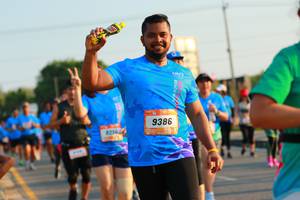 BIB: 9386, 8214
                            <button type="button" onclick="openModal(3194569)" class="btn btn-primary btn-sm float-right btn-popup" data-toggle="modal" data-target=".modal-high-quality">
                        <i class="fas fa-shopping-cart"></i> Add to Cart
                    </button>
                                            <button type="button" onclick="isThisMe(3194569, true)" class="btn btn-success btn-sm float-right btn-popup btn-isme hidden" data-toggle="tooltip" data-placement="bottom" title="นี่คือรูปของคุณใช่ไหม คลิกที่นี่เพื่อเอาเข้าอัลบั้ม">
                        <i class="fas fa-plus"></i> Add to album
                    </button>
                    <button type="button" onclick="isThisMe(3194569, false)" class="btn btn-warning btn-sm float-right btn-popup btn-isnotme hidden">
                        <i class="fas fa-ban"></i> Remove from album
                    </button>