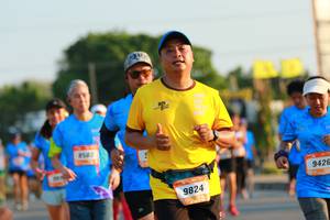 BIB: 9426, 9824
                            <button type="button" onclick="openModal(3194131)" class="btn btn-primary btn-sm float-right btn-popup" data-toggle="modal" data-target=".modal-high-quality">
                        <i class="fas fa-shopping-cart"></i> Add to Cart
                    </button>
                                            <button type="button" onclick="isThisMe(3194131, true)" class="btn btn-success btn-sm float-right btn-popup btn-isme hidden" data-toggle="tooltip" data-placement="bottom" title="นี่คือรูปของคุณใช่ไหม คลิกที่นี่เพื่อเอาเข้าอัลบั้ม">
                        <i class="fas fa-plus"></i> Add to album
                    </button>
                    <button type="button" onclick="isThisMe(3194131, false)" class="btn btn-warning btn-sm float-right btn-popup btn-isnotme hidden">
                        <i class="fas fa-ban"></i> Remove from album
                    </button>