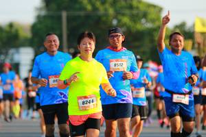 BIB: 8512, 8244
                            <button type="button" onclick="openModal(3193635)" class="btn btn-primary btn-sm float-right btn-popup" data-toggle="modal" data-target=".modal-high-quality">
                        <i class="fas fa-shopping-cart"></i> Add to Cart
                    </button>
                                            <button type="button" onclick="isThisMe(3193635, true)" class="btn btn-success btn-sm float-right btn-popup btn-isme hidden" data-toggle="tooltip" data-placement="bottom" title="นี่คือรูปของคุณใช่ไหม คลิกที่นี่เพื่อเอาเข้าอัลบั้ม">
                        <i class="fas fa-plus"></i> Add to album
                    </button>
                    <button type="button" onclick="isThisMe(3193635, false)" class="btn btn-warning btn-sm float-right btn-popup btn-isnotme hidden">
                        <i class="fas fa-ban"></i> Remove from album
                    </button>