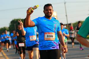 BIB: 9386
                            <button type="button" onclick="openModal(3194570)" class="btn btn-primary btn-sm float-right btn-popup" data-toggle="modal" data-target=".modal-high-quality">
                        <i class="fas fa-shopping-cart"></i> Add to Cart
                    </button>
                                            <button type="button" onclick="isThisMe(3194570, true)" class="btn btn-success btn-sm float-right btn-popup btn-isme hidden" data-toggle="tooltip" data-placement="bottom" title="นี่คือรูปของคุณใช่ไหม คลิกที่นี่เพื่อเอาเข้าอัลบั้ม">
                        <i class="fas fa-plus"></i> Add to album
                    </button>
                    <button type="button" onclick="isThisMe(3194570, false)" class="btn btn-warning btn-sm float-right btn-popup btn-isnotme hidden">
                        <i class="fas fa-ban"></i> Remove from album
                    </button>