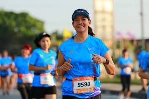 BIB: 9590
                            <button type="button" onclick="openModal(3193929)" class="btn btn-primary btn-sm float-right btn-popup" data-toggle="modal" data-target=".modal-high-quality">
                        <i class="fas fa-shopping-cart"></i> Add to Cart
                    </button>
                                            <button type="button" onclick="isThisMe(3193929, true)" class="btn btn-success btn-sm float-right btn-popup btn-isme hidden" data-toggle="tooltip" data-placement="bottom" title="นี่คือรูปของคุณใช่ไหม คลิกที่นี่เพื่อเอาเข้าอัลบั้ม">
                        <i class="fas fa-plus"></i> Add to album
                    </button>
                    <button type="button" onclick="isThisMe(3193929, false)" class="btn btn-warning btn-sm float-right btn-popup btn-isnotme hidden">
                        <i class="fas fa-ban"></i> Remove from album
                    </button>