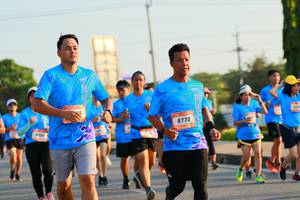 BIB: 8778
                            <button type="button" onclick="openModal(3193898)" class="btn btn-primary btn-sm float-right btn-popup" data-toggle="modal" data-target=".modal-high-quality">
                        <i class="fas fa-shopping-cart"></i> Add to Cart
                    </button>
                                            <button type="button" onclick="isThisMe(3193898, true)" class="btn btn-success btn-sm float-right btn-popup btn-isme hidden" data-toggle="tooltip" data-placement="bottom" title="นี่คือรูปของคุณใช่ไหม คลิกที่นี่เพื่อเอาเข้าอัลบั้ม">
                        <i class="fas fa-plus"></i> Add to album
                    </button>
                    <button type="button" onclick="isThisMe(3193898, false)" class="btn btn-warning btn-sm float-right btn-popup btn-isnotme hidden">
                        <i class="fas fa-ban"></i> Remove from album
                    </button>