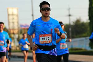 BIB: 8640
                            <button type="button" onclick="openModal(3193425)" class="btn btn-primary btn-sm float-right btn-popup" data-toggle="modal" data-target=".modal-high-quality">
                        <i class="fas fa-shopping-cart"></i> Add to Cart
                    </button>
                                            <button type="button" onclick="isThisMe(3193425, true)" class="btn btn-success btn-sm float-right btn-popup btn-isme hidden" data-toggle="tooltip" data-placement="bottom" title="นี่คือรูปของคุณใช่ไหม คลิกที่นี่เพื่อเอาเข้าอัลบั้ม">
                        <i class="fas fa-plus"></i> Add to album
                    </button>
                    <button type="button" onclick="isThisMe(3193425, false)" class="btn btn-warning btn-sm float-right btn-popup btn-isnotme hidden">
                        <i class="fas fa-ban"></i> Remove from album
                    </button>