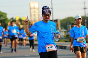 BIB: 9589, 8262
                            <button type="button" onclick="openModal(3193630)" class="btn btn-primary btn-sm float-right btn-popup" data-toggle="modal" data-target=".modal-high-quality">
                        <i class="fas fa-shopping-cart"></i> Add to Cart
                    </button>
                                            <button type="button" onclick="isThisMe(3193630, true)" class="btn btn-success btn-sm float-right btn-popup btn-isme hidden" data-toggle="tooltip" data-placement="bottom" title="นี่คือรูปของคุณใช่ไหม คลิกที่นี่เพื่อเอาเข้าอัลบั้ม">
                        <i class="fas fa-plus"></i> Add to album
                    </button>
                    <button type="button" onclick="isThisMe(3193630, false)" class="btn btn-warning btn-sm float-right btn-popup btn-isnotme hidden">
                        <i class="fas fa-ban"></i> Remove from album
                    </button>