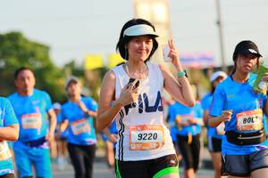 BIB: 800, 9220
                            <button type="button" onclick="openModal(3194227)" class="btn btn-primary btn-sm float-right btn-popup" data-toggle="modal" data-target=".modal-high-quality">
                        <i class="fas fa-shopping-cart"></i> Add to Cart
                    </button>
                                            <button type="button" onclick="isThisMe(3194227, true)" class="btn btn-success btn-sm float-right btn-popup btn-isme hidden" data-toggle="tooltip" data-placement="bottom" title="นี่คือรูปของคุณใช่ไหม คลิกที่นี่เพื่อเอาเข้าอัลบั้ม">
                        <i class="fas fa-plus"></i> Add to album
                    </button>
                    <button type="button" onclick="isThisMe(3194227, false)" class="btn btn-warning btn-sm float-right btn-popup btn-isnotme hidden">
                        <i class="fas fa-ban"></i> Remove from album
                    </button>