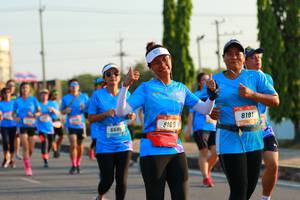 BIB: 818, 668
                            <button type="button" onclick="openModal(3194082)" class="btn btn-primary btn-sm float-right btn-popup" data-toggle="modal" data-target=".modal-high-quality">
                        <i class="fas fa-shopping-cart"></i> Add to Cart
                    </button>
                                            <button type="button" onclick="isThisMe(3194082, true)" class="btn btn-success btn-sm float-right btn-popup btn-isme hidden" data-toggle="tooltip" data-placement="bottom" title="นี่คือรูปของคุณใช่ไหม คลิกที่นี่เพื่อเอาเข้าอัลบั้ม">
                        <i class="fas fa-plus"></i> Add to album
                    </button>
                    <button type="button" onclick="isThisMe(3194082, false)" class="btn btn-warning btn-sm float-right btn-popup btn-isnotme hidden">
                        <i class="fas fa-ban"></i> Remove from album
                    </button>