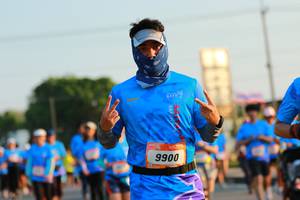 BIB: 9900
                            <button type="button" onclick="openModal(3198281)" class="btn btn-primary btn-sm float-right btn-popup" data-toggle="modal" data-target=".modal-high-quality">
                        <i class="fas fa-shopping-cart"></i> Add to Cart
                    </button>
                                            <button type="button" onclick="isThisMe(3198281, true)" class="btn btn-success btn-sm float-right btn-popup btn-isme hidden" data-toggle="tooltip" data-placement="bottom" title="นี่คือรูปของคุณใช่ไหม คลิกที่นี่เพื่อเอาเข้าอัลบั้ม">
                        <i class="fas fa-plus"></i> Add to album
                    </button>
                    <button type="button" onclick="isThisMe(3198281, false)" class="btn btn-warning btn-sm float-right btn-popup btn-isnotme hidden">
                        <i class="fas fa-ban"></i> Remove from album
                    </button>