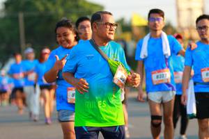 BIB: 
                            <button type="button" onclick="openModal(3198823)" class="btn btn-primary btn-sm float-right btn-popup" data-toggle="modal" data-target=".modal-high-quality">
                        <i class="fas fa-shopping-cart"></i> Add to Cart
                    </button>
                                            <button type="button" onclick="isThisMe(3198823, true)" class="btn btn-success btn-sm float-right btn-popup btn-isme hidden" data-toggle="tooltip" data-placement="bottom" title="นี่คือรูปของคุณใช่ไหม คลิกที่นี่เพื่อเอาเข้าอัลบั้ม">
                        <i class="fas fa-plus"></i> Add to album
                    </button>
                    <button type="button" onclick="isThisMe(3198823, false)" class="btn btn-warning btn-sm float-right btn-popup btn-isnotme hidden">
                        <i class="fas fa-ban"></i> Remove from album
                    </button>