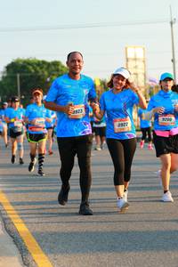 BIB: 923, 9200, 8922
                            <button type="button" onclick="openModal(3198108)" class="btn btn-primary btn-sm float-right btn-popup" data-toggle="modal" data-target=".modal-high-quality">
                        <i class="fas fa-shopping-cart"></i> Add to Cart
                    </button>
                                            <button type="button" onclick="isThisMe(3198108, true)" class="btn btn-success btn-sm float-right btn-popup btn-isme hidden" data-toggle="tooltip" data-placement="bottom" title="นี่คือรูปของคุณใช่ไหม คลิกที่นี่เพื่อเอาเข้าอัลบั้ม">
                        <i class="fas fa-plus"></i> Add to album
                    </button>
                    <button type="button" onclick="isThisMe(3198108, false)" class="btn btn-warning btn-sm float-right btn-popup btn-isnotme hidden">
                        <i class="fas fa-ban"></i> Remove from album
                    </button>