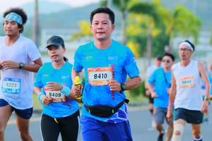 BIB: 8410, 5223, 8409
                            <button type="button" onclick="openModal(3327576)" class="btn btn-primary btn-sm float-right btn-popup" data-toggle="modal" data-target=".modal-high-quality">
                        <i class="fas fa-shopping-cart"></i> Add to Cart
                    </button>
                                            <button type="button" onclick="isThisMe(3327576, true)" class="btn btn-success btn-sm float-right btn-popup btn-isme hidden" data-toggle="tooltip" data-placement="bottom" title="นี่คือรูปของคุณใช่ไหม คลิกที่นี่เพื่อเอาเข้าอัลบั้ม">
                        <i class="fas fa-plus"></i> Add to album
                    </button>
                    <button type="button" onclick="isThisMe(3327576, false)" class="btn btn-warning btn-sm float-right btn-popup btn-isnotme hidden">
                        <i class="fas fa-ban"></i> Remove from album
                    </button>