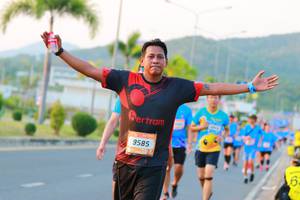 BIB: 9585
                            <button type="button" onclick="openModal(3328565)" class="btn btn-primary btn-sm float-right btn-popup" data-toggle="modal" data-target=".modal-high-quality">
                        <i class="fas fa-shopping-cart"></i> Add to Cart
                    </button>
                                            <button type="button" onclick="isThisMe(3328565, true)" class="btn btn-success btn-sm float-right btn-popup btn-isme hidden" data-toggle="tooltip" data-placement="bottom" title="นี่คือรูปของคุณใช่ไหม คลิกที่นี่เพื่อเอาเข้าอัลบั้ม">
                        <i class="fas fa-plus"></i> Add to album
                    </button>
                    <button type="button" onclick="isThisMe(3328565, false)" class="btn btn-warning btn-sm float-right btn-popup btn-isnotme hidden">
                        <i class="fas fa-ban"></i> Remove from album
                    </button>