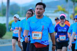 BIB: 9911
                            <button type="button" onclick="openModal(3381567)" class="btn btn-primary btn-sm float-right btn-popup" data-toggle="modal" data-target=".modal-high-quality">
                        <i class="fas fa-shopping-cart"></i> Add to Cart
                    </button>
                                            <button type="button" onclick="isThisMe(3381567, true)" class="btn btn-success btn-sm float-right btn-popup btn-isme hidden" data-toggle="tooltip" data-placement="bottom" title="นี่คือรูปของคุณใช่ไหม คลิกที่นี่เพื่อเอาเข้าอัลบั้ม">
                        <i class="fas fa-plus"></i> Add to album
                    </button>
                    <button type="button" onclick="isThisMe(3381567, false)" class="btn btn-warning btn-sm float-right btn-popup btn-isnotme hidden">
                        <i class="fas fa-ban"></i> Remove from album
                    </button>