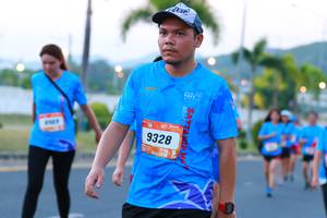 BIB: 9328
                            <button type="button" onclick="openModal(3384167)" class="btn btn-primary btn-sm float-right btn-popup" data-toggle="modal" data-target=".modal-high-quality">
                        <i class="fas fa-shopping-cart"></i> Add to Cart
                    </button>
                                            <button type="button" onclick="isThisMe(3384167, true)" class="btn btn-success btn-sm float-right btn-popup btn-isme hidden" data-toggle="tooltip" data-placement="bottom" title="นี่คือรูปของคุณใช่ไหม คลิกที่นี่เพื่อเอาเข้าอัลบั้ม">
                        <i class="fas fa-plus"></i> Add to album
                    </button>
                    <button type="button" onclick="isThisMe(3384167, false)" class="btn btn-warning btn-sm float-right btn-popup btn-isnotme hidden">
                        <i class="fas fa-ban"></i> Remove from album
                    </button>