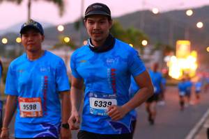 BIB: 6339, 9598
                            <button type="button" onclick="openModal(3385535)" class="btn btn-primary btn-sm float-right btn-popup" data-toggle="modal" data-target=".modal-high-quality">
                        <i class="fas fa-shopping-cart"></i> Add to Cart
                    </button>
                                            <button type="button" onclick="isThisMe(3385535, true)" class="btn btn-success btn-sm float-right btn-popup btn-isme hidden" data-toggle="tooltip" data-placement="bottom" title="นี่คือรูปของคุณใช่ไหม คลิกที่นี่เพื่อเอาเข้าอัลบั้ม">
                        <i class="fas fa-plus"></i> Add to album
                    </button>
                    <button type="button" onclick="isThisMe(3385535, false)" class="btn btn-warning btn-sm float-right btn-popup btn-isnotme hidden">
                        <i class="fas fa-ban"></i> Remove from album
                    </button>