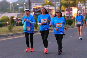 BIB: 9486, 9492, 1493
                            <button type="button" onclick="openModal(3385288)" class="btn btn-primary btn-sm float-right btn-popup" data-toggle="modal" data-target=".modal-high-quality">
                        <i class="fas fa-shopping-cart"></i> Add to Cart
                    </button>
                                            <button type="button" onclick="isThisMe(3385288, true)" class="btn btn-success btn-sm float-right btn-popup btn-isme hidden" data-toggle="tooltip" data-placement="bottom" title="นี่คือรูปของคุณใช่ไหม คลิกที่นี่เพื่อเอาเข้าอัลบั้ม">
                        <i class="fas fa-plus"></i> Add to album
                    </button>
                    <button type="button" onclick="isThisMe(3385288, false)" class="btn btn-warning btn-sm float-right btn-popup btn-isnotme hidden">
                        <i class="fas fa-ban"></i> Remove from album
                    </button>