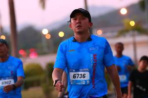 BIB: 6736, 6902
                            <button type="button" onclick="openModal(3385507)" class="btn btn-primary btn-sm float-right btn-popup" data-toggle="modal" data-target=".modal-high-quality">
                        <i class="fas fa-shopping-cart"></i> Add to Cart
                    </button>
                                            <button type="button" onclick="isThisMe(3385507, true)" class="btn btn-success btn-sm float-right btn-popup btn-isme hidden" data-toggle="tooltip" data-placement="bottom" title="นี่คือรูปของคุณใช่ไหม คลิกที่นี่เพื่อเอาเข้าอัลบั้ม">
                        <i class="fas fa-plus"></i> Add to album
                    </button>
                    <button type="button" onclick="isThisMe(3385507, false)" class="btn btn-warning btn-sm float-right btn-popup btn-isnotme hidden">
                        <i class="fas fa-ban"></i> Remove from album
                    </button>