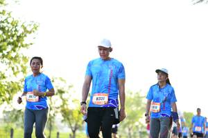 BIB: 833, 110
                            <button type="button" onclick="openModal(3407443)" class="btn btn-primary btn-sm float-right btn-popup" data-toggle="modal" data-target=".modal-high-quality">
                        <i class="fas fa-shopping-cart"></i> Add to Cart
                    </button>
                                            <button type="button" onclick="isThisMe(3407443, true)" class="btn btn-success btn-sm float-right btn-popup btn-isme hidden" data-toggle="tooltip" data-placement="bottom" title="นี่คือรูปของคุณใช่ไหม คลิกที่นี่เพื่อเอาเข้าอัลบั้ม">
                        <i class="fas fa-plus"></i> Add to album
                    </button>
                    <button type="button" onclick="isThisMe(3407443, false)" class="btn btn-warning btn-sm float-right btn-popup btn-isnotme hidden">
                        <i class="fas fa-ban"></i> Remove from album
                    </button>