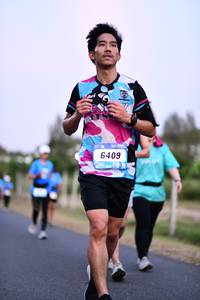 BIB: 6409
                            <button type="button" onclick="openModal(3438018)" class="btn btn-primary btn-sm float-right btn-popup" data-toggle="modal" data-target=".modal-high-quality">
                        <i class="fas fa-shopping-cart"></i> Add to Cart
                    </button>
                                            <button type="button" onclick="isThisMe(3438018, true)" class="btn btn-success btn-sm float-right btn-popup btn-isme hidden" data-toggle="tooltip" data-placement="bottom" title="นี่คือรูปของคุณใช่ไหม คลิกที่นี่เพื่อเอาเข้าอัลบั้ม">
                        <i class="fas fa-plus"></i> Add to album
                    </button>
                    <button type="button" onclick="isThisMe(3438018, false)" class="btn btn-warning btn-sm float-right btn-popup btn-isnotme hidden">
                        <i class="fas fa-ban"></i> Remove from album
                    </button>