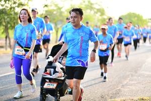 BIB: 8832, 6694
                            <button type="button" onclick="openModal(3422028)" class="btn btn-primary btn-sm float-right btn-popup" data-toggle="modal" data-target=".modal-high-quality">
                        <i class="fas fa-shopping-cart"></i> Add to Cart
                    </button>
                                            <button type="button" onclick="isThisMe(3422028, true)" class="btn btn-success btn-sm float-right btn-popup btn-isme hidden" data-toggle="tooltip" data-placement="bottom" title="นี่คือรูปของคุณใช่ไหม คลิกที่นี่เพื่อเอาเข้าอัลบั้ม">
                        <i class="fas fa-plus"></i> Add to album
                    </button>
                    <button type="button" onclick="isThisMe(3422028, false)" class="btn btn-warning btn-sm float-right btn-popup btn-isnotme hidden">
                        <i class="fas fa-ban"></i> Remove from album
                    </button>