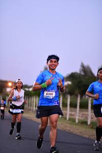 BIB: 6300
                            <button type="button" onclick="openModal(3438329)" class="btn btn-primary btn-sm float-right btn-popup" data-toggle="modal" data-target=".modal-high-quality">
                        <i class="fas fa-shopping-cart"></i> Add to Cart
                    </button>
                                            <button type="button" onclick="isThisMe(3438329, true)" class="btn btn-success btn-sm float-right btn-popup btn-isme hidden" data-toggle="tooltip" data-placement="bottom" title="นี่คือรูปของคุณใช่ไหม คลิกที่นี่เพื่อเอาเข้าอัลบั้ม">
                        <i class="fas fa-plus"></i> Add to album
                    </button>
                    <button type="button" onclick="isThisMe(3438329, false)" class="btn btn-warning btn-sm float-right btn-popup btn-isnotme hidden">
                        <i class="fas fa-ban"></i> Remove from album
                    </button>