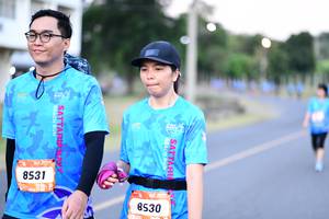 BIB: 8531, 830
                            <button type="button" onclick="openModal(3437598)" class="btn btn-primary btn-sm float-right btn-popup" data-toggle="modal" data-target=".modal-high-quality">
                        <i class="fas fa-shopping-cart"></i> Add to Cart
                    </button>
                                            <button type="button" onclick="isThisMe(3437598, true)" class="btn btn-success btn-sm float-right btn-popup btn-isme hidden" data-toggle="tooltip" data-placement="bottom" title="นี่คือรูปของคุณใช่ไหม คลิกที่นี่เพื่อเอาเข้าอัลบั้ม">
                        <i class="fas fa-plus"></i> Add to album
                    </button>
                    <button type="button" onclick="isThisMe(3437598, false)" class="btn btn-warning btn-sm float-right btn-popup btn-isnotme hidden">
                        <i class="fas fa-ban"></i> Remove from album
                    </button>
