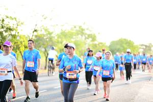 BIB: 315, 8991
                            <button type="button" onclick="openModal(3422405)" class="btn btn-primary btn-sm float-right btn-popup" data-toggle="modal" data-target=".modal-high-quality">
                        <i class="fas fa-shopping-cart"></i> Add to Cart
                    </button>
                                            <button type="button" onclick="isThisMe(3422405, true)" class="btn btn-success btn-sm float-right btn-popup btn-isme hidden" data-toggle="tooltip" data-placement="bottom" title="นี่คือรูปของคุณใช่ไหม คลิกที่นี่เพื่อเอาเข้าอัลบั้ม">
                        <i class="fas fa-plus"></i> Add to album
                    </button>
                    <button type="button" onclick="isThisMe(3422405, false)" class="btn btn-warning btn-sm float-right btn-popup btn-isnotme hidden">
                        <i class="fas fa-ban"></i> Remove from album
                    </button>