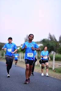 BIB: 6139
                            <button type="button" onclick="openModal(3437885)" class="btn btn-primary btn-sm float-right btn-popup" data-toggle="modal" data-target=".modal-high-quality">
                        <i class="fas fa-shopping-cart"></i> Add to Cart
                    </button>
                                            <button type="button" onclick="isThisMe(3437885, true)" class="btn btn-success btn-sm float-right btn-popup btn-isme hidden" data-toggle="tooltip" data-placement="bottom" title="นี่คือรูปของคุณใช่ไหม คลิกที่นี่เพื่อเอาเข้าอัลบั้ม">
                        <i class="fas fa-plus"></i> Add to album
                    </button>
                    <button type="button" onclick="isThisMe(3437885, false)" class="btn btn-warning btn-sm float-right btn-popup btn-isnotme hidden">
                        <i class="fas fa-ban"></i> Remove from album
                    </button>