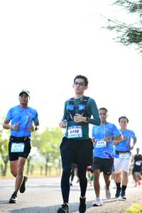 BIB: 6486, 6220, 199
                            <button type="button" onclick="openModal(3393923)" class="btn btn-primary btn-sm float-right btn-popup" data-toggle="modal" data-target=".modal-high-quality">
                        <i class="fas fa-shopping-cart"></i> Add to Cart
                    </button>
                                            <button type="button" onclick="isThisMe(3393923, true)" class="btn btn-success btn-sm float-right btn-popup btn-isme hidden" data-toggle="tooltip" data-placement="bottom" title="นี่คือรูปของคุณใช่ไหม คลิกที่นี่เพื่อเอาเข้าอัลบั้ม">
                        <i class="fas fa-plus"></i> Add to album
                    </button>
                    <button type="button" onclick="isThisMe(3393923, false)" class="btn btn-warning btn-sm float-right btn-popup btn-isnotme hidden">
                        <i class="fas fa-ban"></i> Remove from album
                    </button>