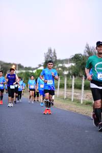 BIB: 846
                            <button type="button" onclick="openModal(3437925)" class="btn btn-primary btn-sm float-right btn-popup" data-toggle="modal" data-target=".modal-high-quality">
                        <i class="fas fa-shopping-cart"></i> Add to Cart
                    </button>
                                            <button type="button" onclick="isThisMe(3437925, true)" class="btn btn-success btn-sm float-right btn-popup btn-isme hidden" data-toggle="tooltip" data-placement="bottom" title="นี่คือรูปของคุณใช่ไหม คลิกที่นี่เพื่อเอาเข้าอัลบั้ม">
                        <i class="fas fa-plus"></i> Add to album
                    </button>
                    <button type="button" onclick="isThisMe(3437925, false)" class="btn btn-warning btn-sm float-right btn-popup btn-isnotme hidden">
                        <i class="fas fa-ban"></i> Remove from album
                    </button>