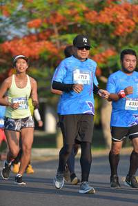 BIB: 713, 6333
                            <button type="button" onclick="openModal(3099912)" class="btn btn-primary btn-sm float-right btn-popup" data-toggle="modal" data-target=".modal-high-quality">
                        <i class="fas fa-shopping-cart"></i> Add to Cart
                    </button>
                                            <button type="button" onclick="isThisMe(3099912, true)" class="btn btn-success btn-sm float-right btn-popup btn-isme hidden" data-toggle="tooltip" data-placement="bottom" title="นี่คือรูปของคุณใช่ไหม คลิกที่นี่เพื่อเอาเข้าอัลบั้ม">
                        <i class="fas fa-plus"></i> Add to album
                    </button>
                    <button type="button" onclick="isThisMe(3099912, false)" class="btn btn-warning btn-sm float-right btn-popup btn-isnotme hidden">
                        <i class="fas fa-ban"></i> Remove from album
                    </button>