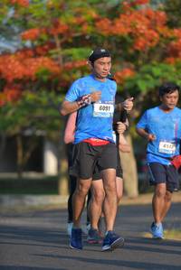 BIB: 6091, 6513
                            <button type="button" onclick="openModal(3097743)" class="btn btn-primary btn-sm float-right btn-popup" data-toggle="modal" data-target=".modal-high-quality">
                        <i class="fas fa-shopping-cart"></i> Add to Cart
                    </button>
                                            <button type="button" onclick="isThisMe(3097743, true)" class="btn btn-success btn-sm float-right btn-popup btn-isme hidden" data-toggle="tooltip" data-placement="bottom" title="นี่คือรูปของคุณใช่ไหม คลิกที่นี่เพื่อเอาเข้าอัลบั้ม">
                        <i class="fas fa-plus"></i> Add to album
                    </button>
                    <button type="button" onclick="isThisMe(3097743, false)" class="btn btn-warning btn-sm float-right btn-popup btn-isnotme hidden">
                        <i class="fas fa-ban"></i> Remove from album
                    </button>