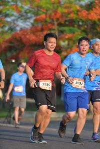 BIB: 9293, 9295
                            <button type="button" onclick="openModal(3137039)" class="btn btn-primary btn-sm float-right btn-popup" data-toggle="modal" data-target=".modal-high-quality">
                        <i class="fas fa-shopping-cart"></i> Add to Cart
                    </button>
                                            <button type="button" onclick="isThisMe(3137039, true)" class="btn btn-success btn-sm float-right btn-popup btn-isme hidden" data-toggle="tooltip" data-placement="bottom" title="นี่คือรูปของคุณใช่ไหม คลิกที่นี่เพื่อเอาเข้าอัลบั้ม">
                        <i class="fas fa-plus"></i> Add to album
                    </button>
                    <button type="button" onclick="isThisMe(3137039, false)" class="btn btn-warning btn-sm float-right btn-popup btn-isnotme hidden">
                        <i class="fas fa-ban"></i> Remove from album
                    </button>