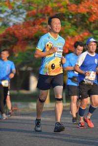 BIB: 695
                            <button type="button" onclick="openModal(3137418)" class="btn btn-primary btn-sm float-right btn-popup" data-toggle="modal" data-target=".modal-high-quality">
                        <i class="fas fa-shopping-cart"></i> Add to Cart
                    </button>
                                            <button type="button" onclick="isThisMe(3137418, true)" class="btn btn-success btn-sm float-right btn-popup btn-isme hidden" data-toggle="tooltip" data-placement="bottom" title="นี่คือรูปของคุณใช่ไหม คลิกที่นี่เพื่อเอาเข้าอัลบั้ม">
                        <i class="fas fa-plus"></i> Add to album
                    </button>
                    <button type="button" onclick="isThisMe(3137418, false)" class="btn btn-warning btn-sm float-right btn-popup btn-isnotme hidden">
                        <i class="fas fa-ban"></i> Remove from album
                    </button>