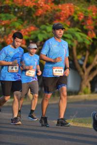 BIB: 8716, 8440, 965
                            <button type="button" onclick="openModal(3138033)" class="btn btn-primary btn-sm float-right btn-popup" data-toggle="modal" data-target=".modal-high-quality">
                        <i class="fas fa-shopping-cart"></i> Add to Cart
                    </button>
                                            <button type="button" onclick="isThisMe(3138033, true)" class="btn btn-success btn-sm float-right btn-popup btn-isme hidden" data-toggle="tooltip" data-placement="bottom" title="นี่คือรูปของคุณใช่ไหม คลิกที่นี่เพื่อเอาเข้าอัลบั้ม">
                        <i class="fas fa-plus"></i> Add to album
                    </button>
                    <button type="button" onclick="isThisMe(3138033, false)" class="btn btn-warning btn-sm float-right btn-popup btn-isnotme hidden">
                        <i class="fas fa-ban"></i> Remove from album
                    </button>