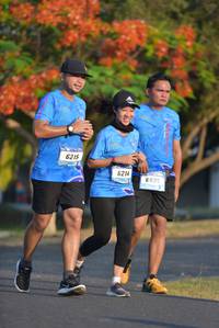 BIB: 6215, 6214
                            <button type="button" onclick="openModal(3134956)" class="btn btn-primary btn-sm float-right btn-popup" data-toggle="modal" data-target=".modal-high-quality">
                        <i class="fas fa-shopping-cart"></i> Add to Cart
                    </button>
                                            <button type="button" onclick="isThisMe(3134956, true)" class="btn btn-success btn-sm float-right btn-popup btn-isme hidden" data-toggle="tooltip" data-placement="bottom" title="นี่คือรูปของคุณใช่ไหม คลิกที่นี่เพื่อเอาเข้าอัลบั้ม">
                        <i class="fas fa-plus"></i> Add to album
                    </button>
                    <button type="button" onclick="isThisMe(3134956, false)" class="btn btn-warning btn-sm float-right btn-popup btn-isnotme hidden">
                        <i class="fas fa-ban"></i> Remove from album
                    </button>