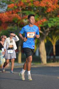 BIB: 8811
                            <button type="button" onclick="openModal(3135430)" class="btn btn-primary btn-sm float-right btn-popup" data-toggle="modal" data-target=".modal-high-quality">
                        <i class="fas fa-shopping-cart"></i> Add to Cart
                    </button>
                                            <button type="button" onclick="isThisMe(3135430, true)" class="btn btn-success btn-sm float-right btn-popup btn-isme hidden" data-toggle="tooltip" data-placement="bottom" title="นี่คือรูปของคุณใช่ไหม คลิกที่นี่เพื่อเอาเข้าอัลบั้ม">
                        <i class="fas fa-plus"></i> Add to album
                    </button>
                    <button type="button" onclick="isThisMe(3135430, false)" class="btn btn-warning btn-sm float-right btn-popup btn-isnotme hidden">
                        <i class="fas fa-ban"></i> Remove from album
                    </button>