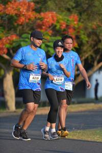 BIB: 6215, 6214, 835
                            <button type="button" onclick="openModal(3134940)" class="btn btn-primary btn-sm float-right btn-popup" data-toggle="modal" data-target=".modal-high-quality">
                        <i class="fas fa-shopping-cart"></i> Add to Cart
                    </button>
                                            <button type="button" onclick="isThisMe(3134940, true)" class="btn btn-success btn-sm float-right btn-popup btn-isme hidden" data-toggle="tooltip" data-placement="bottom" title="นี่คือรูปของคุณใช่ไหม คลิกที่นี่เพื่อเอาเข้าอัลบั้ม">
                        <i class="fas fa-plus"></i> Add to album
                    </button>
                    <button type="button" onclick="isThisMe(3134940, false)" class="btn btn-warning btn-sm float-right btn-popup btn-isnotme hidden">
                        <i class="fas fa-ban"></i> Remove from album
                    </button>