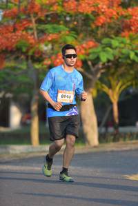 BIB: 8640
                            <button type="button" onclick="openModal(3137585)" class="btn btn-primary btn-sm float-right btn-popup" data-toggle="modal" data-target=".modal-high-quality">
                        <i class="fas fa-shopping-cart"></i> Add to Cart
                    </button>
                                            <button type="button" onclick="isThisMe(3137585, true)" class="btn btn-success btn-sm float-right btn-popup btn-isme hidden" data-toggle="tooltip" data-placement="bottom" title="นี่คือรูปของคุณใช่ไหม คลิกที่นี่เพื่อเอาเข้าอัลบั้ม">
                        <i class="fas fa-plus"></i> Add to album
                    </button>
                    <button type="button" onclick="isThisMe(3137585, false)" class="btn btn-warning btn-sm float-right btn-popup btn-isnotme hidden">
                        <i class="fas fa-ban"></i> Remove from album
                    </button>