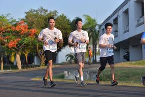 BIB: 773, 6776
                            <button type="button" onclick="openModal(3137165)" class="btn btn-primary btn-sm float-right btn-popup" data-toggle="modal" data-target=".modal-high-quality">
                        <i class="fas fa-shopping-cart"></i> Add to Cart
                    </button>
                                            <button type="button" onclick="isThisMe(3137165, true)" class="btn btn-success btn-sm float-right btn-popup btn-isme hidden" data-toggle="tooltip" data-placement="bottom" title="นี่คือรูปของคุณใช่ไหม คลิกที่นี่เพื่อเอาเข้าอัลบั้ม">
                        <i class="fas fa-plus"></i> Add to album
                    </button>
                    <button type="button" onclick="isThisMe(3137165, false)" class="btn btn-warning btn-sm float-right btn-popup btn-isnotme hidden">
                        <i class="fas fa-ban"></i> Remove from album
                    </button>