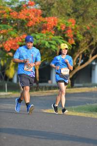 BIB: 9454
                            <button type="button" onclick="openModal(3137207)" class="btn btn-primary btn-sm float-right btn-popup" data-toggle="modal" data-target=".modal-high-quality">
                        <i class="fas fa-shopping-cart"></i> Add to Cart
                    </button>
                                            <button type="button" onclick="isThisMe(3137207, true)" class="btn btn-success btn-sm float-right btn-popup btn-isme hidden" data-toggle="tooltip" data-placement="bottom" title="นี่คือรูปของคุณใช่ไหม คลิกที่นี่เพื่อเอาเข้าอัลบั้ม">
                        <i class="fas fa-plus"></i> Add to album
                    </button>
                    <button type="button" onclick="isThisMe(3137207, false)" class="btn btn-warning btn-sm float-right btn-popup btn-isnotme hidden">
                        <i class="fas fa-ban"></i> Remove from album
                    </button>