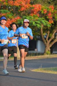 BIB: 8004, 9171
                            <button type="button" onclick="openModal(3136552)" class="btn btn-primary btn-sm float-right btn-popup" data-toggle="modal" data-target=".modal-high-quality">
                        <i class="fas fa-shopping-cart"></i> Add to Cart
                    </button>
                                            <button type="button" onclick="isThisMe(3136552, true)" class="btn btn-success btn-sm float-right btn-popup btn-isme hidden" data-toggle="tooltip" data-placement="bottom" title="นี่คือรูปของคุณใช่ไหม คลิกที่นี่เพื่อเอาเข้าอัลบั้ม">
                        <i class="fas fa-plus"></i> Add to album
                    </button>
                    <button type="button" onclick="isThisMe(3136552, false)" class="btn btn-warning btn-sm float-right btn-popup btn-isnotme hidden">
                        <i class="fas fa-ban"></i> Remove from album
                    </button>