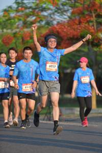 BIB: 802, 891
                            <button type="button" onclick="openModal(3143396)" class="btn btn-primary btn-sm float-right btn-popup" data-toggle="modal" data-target=".modal-high-quality">
                        <i class="fas fa-shopping-cart"></i> Add to Cart
                    </button>
                                            <button type="button" onclick="isThisMe(3143396, true)" class="btn btn-success btn-sm float-right btn-popup btn-isme hidden" data-toggle="tooltip" data-placement="bottom" title="นี่คือรูปของคุณใช่ไหม คลิกที่นี่เพื่อเอาเข้าอัลบั้ม">
                        <i class="fas fa-plus"></i> Add to album
                    </button>
                    <button type="button" onclick="isThisMe(3143396, false)" class="btn btn-warning btn-sm float-right btn-popup btn-isnotme hidden">
                        <i class="fas fa-ban"></i> Remove from album
                    </button>